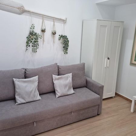 Casa Micia Villa อาโรนา ภายนอก รูปภาพ